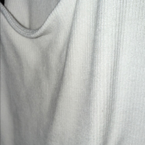 Seint Ribbed Crop Tank Top - size medium - Picture 3 of 5